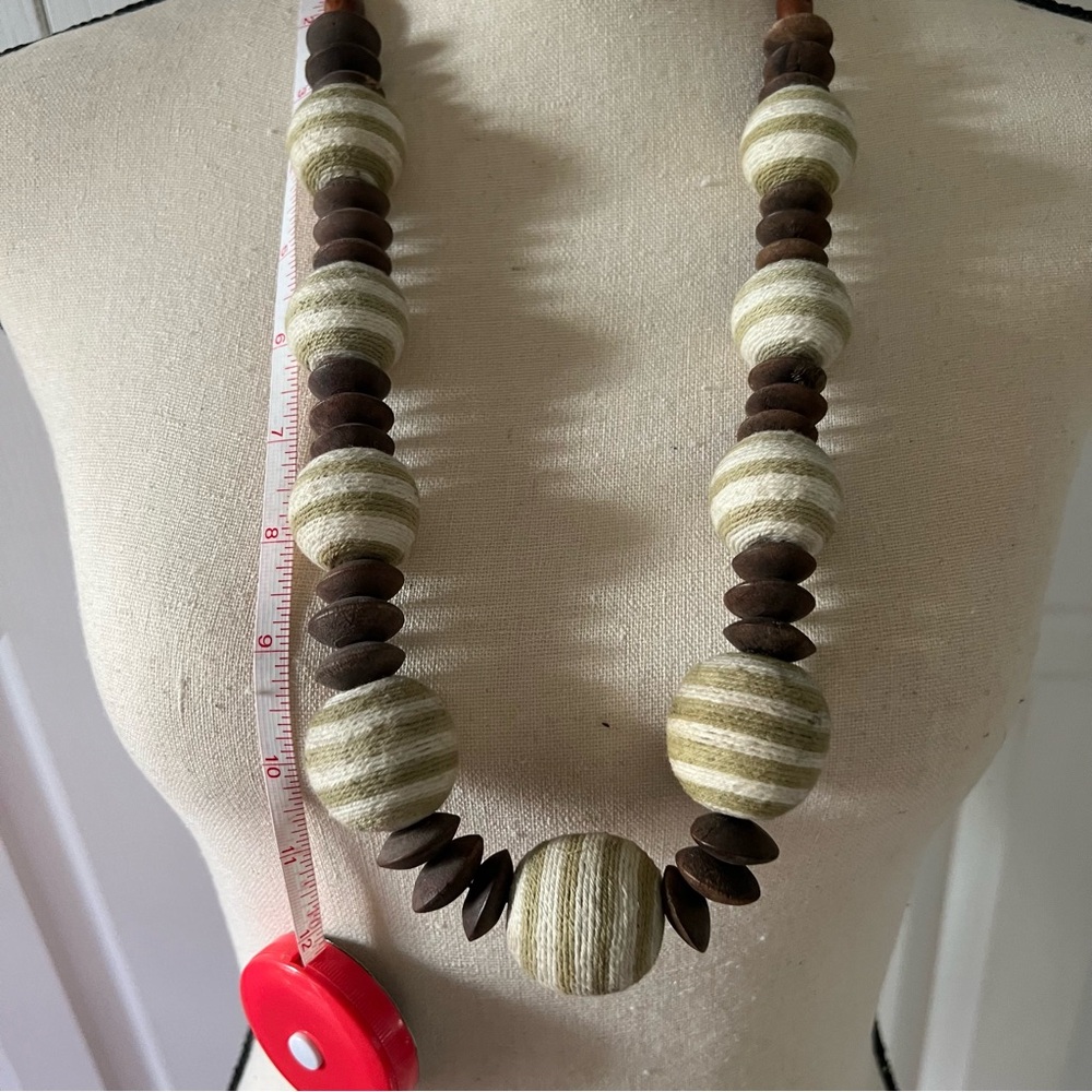 Boho Vintage Striped Chunky Wood Beaded Necklace - Picture 4 of 7